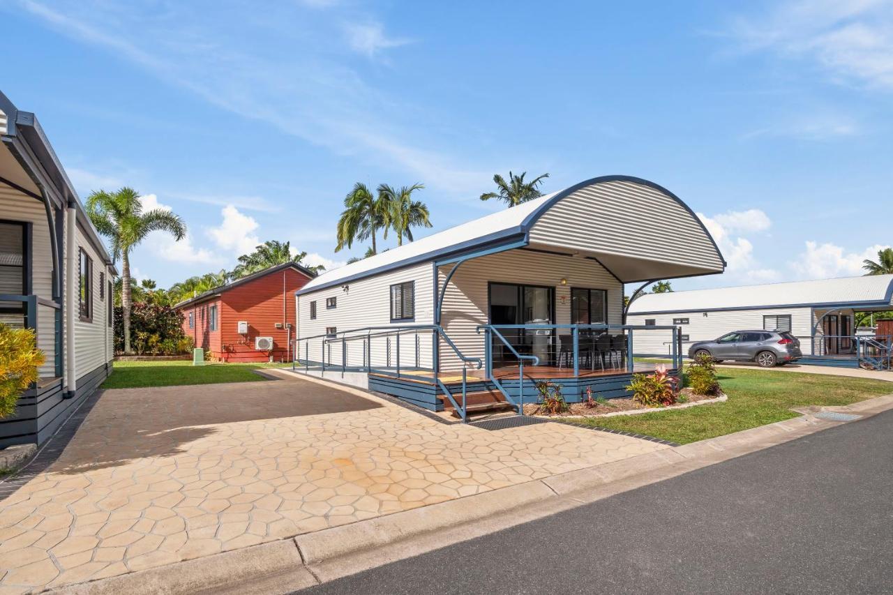 Ingenia Holidays Cairns Coconut Extérieur photo A typical park home