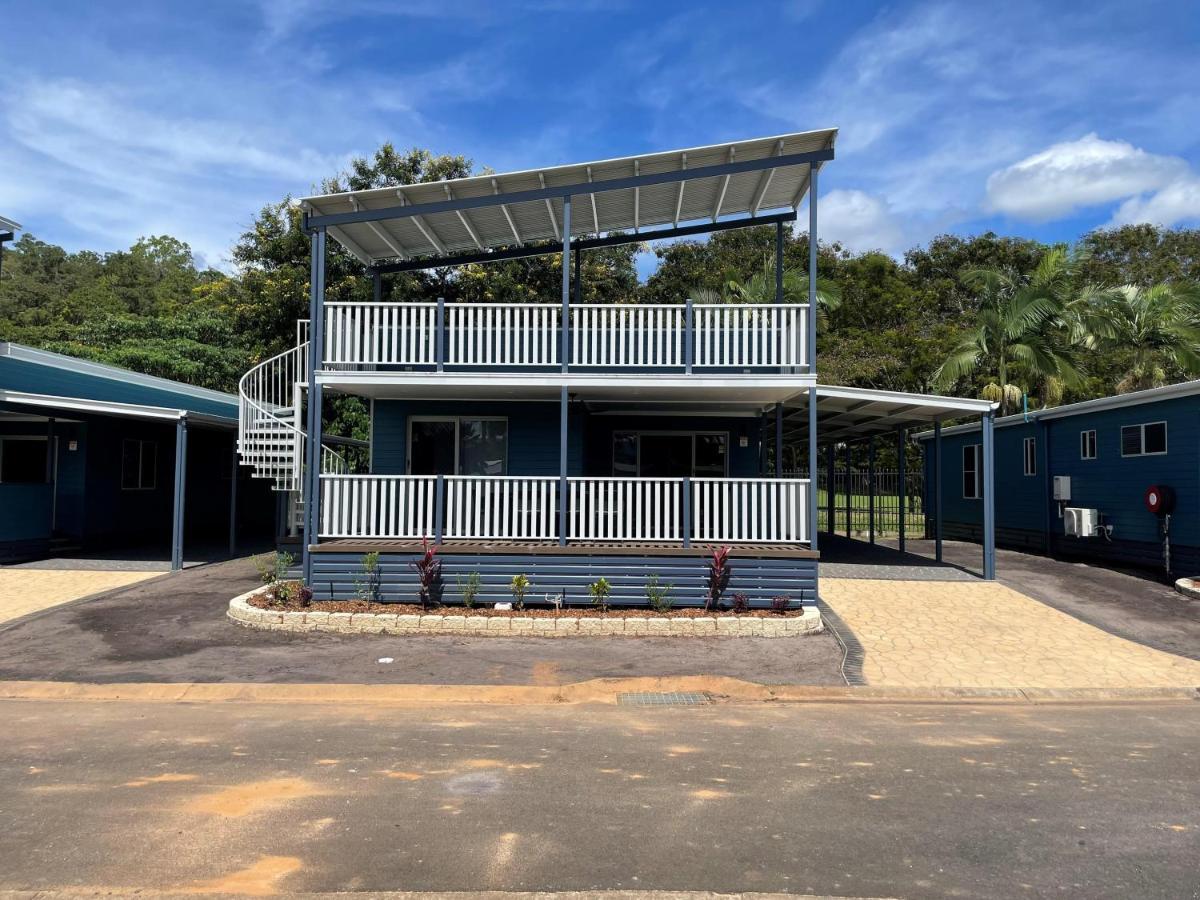 Ingenia Holidays Cairns Coconut Extérieur photo The new boarding house at the school