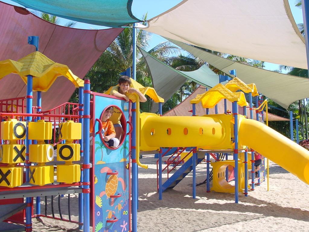 Ingenia Holidays Cairns Coconut Extérieur photo Playground at the Children's Museum of Oak Park
